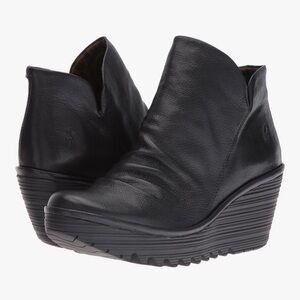 Fly London Yip Women’s Black Leather Wedge Heel Zip Ankle Boots Sz EU 38